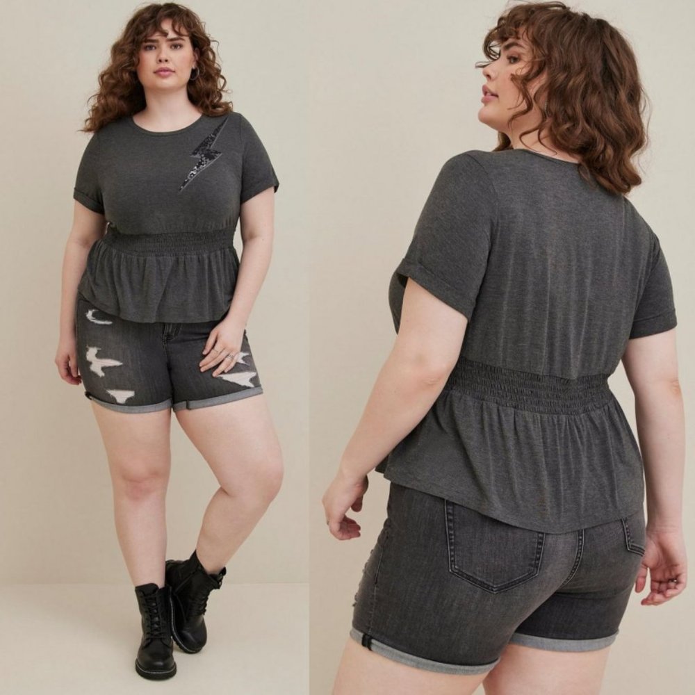 NWT Torrid 4 LoveSick Smocked Waist Tee - Lightning Bolt Camo Grey 4X 26